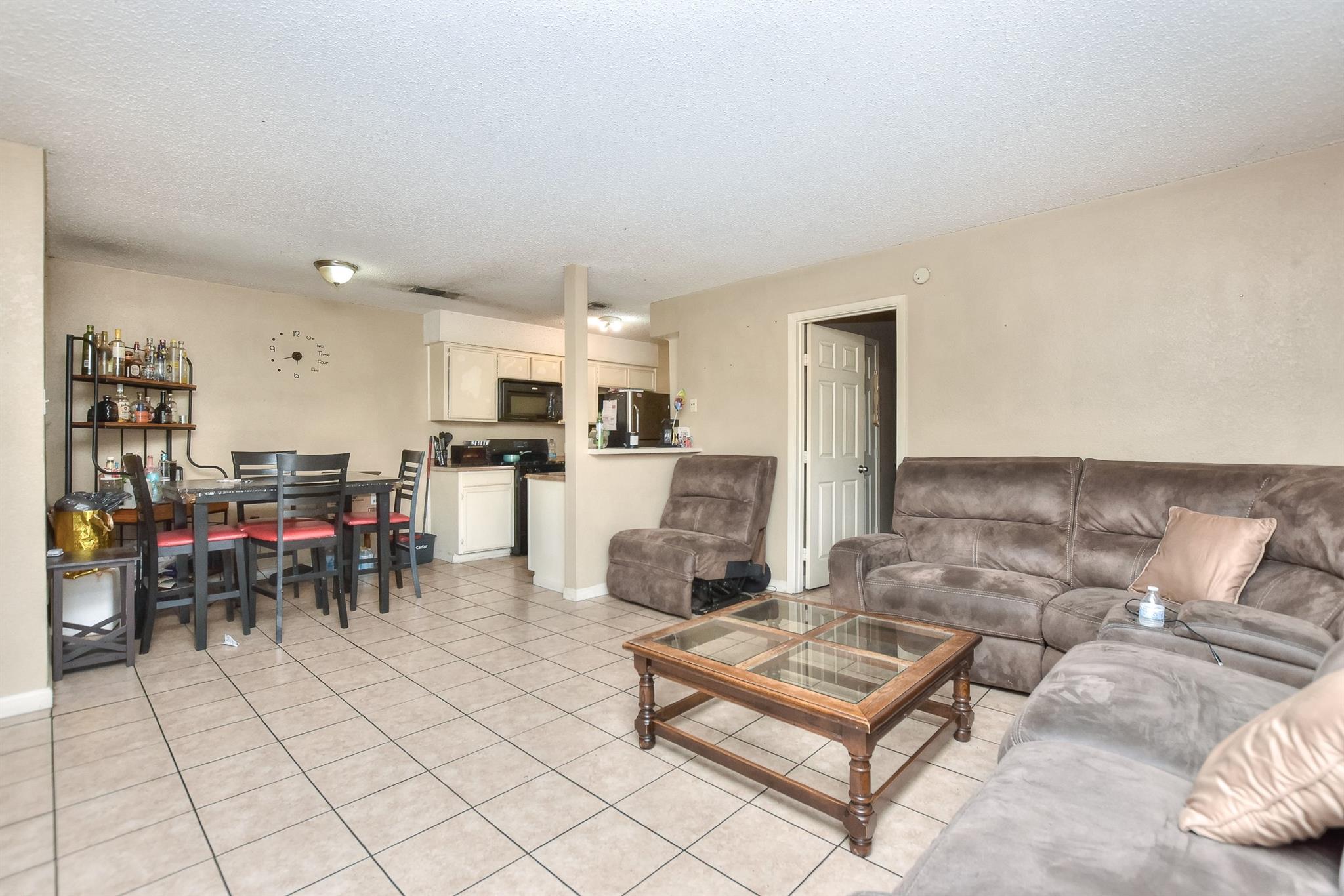 16134 Fitchburg CIR, Pflugerville, TX 78660 photo 4