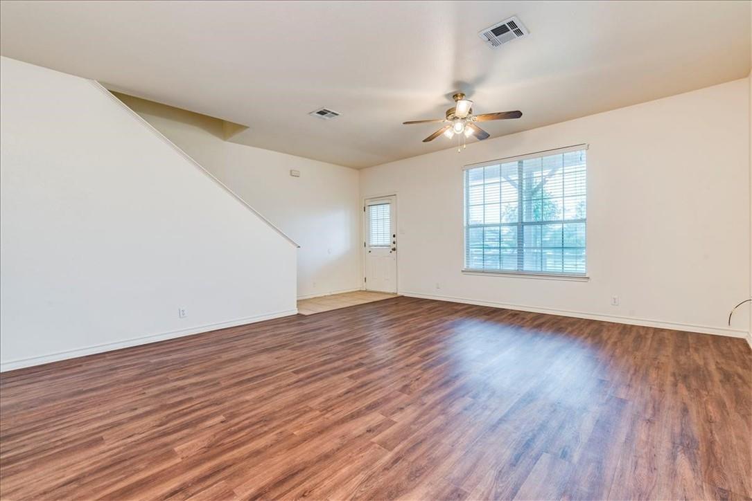 126 Sandstone DR #F, Jarrell, TX 76537 photo 3