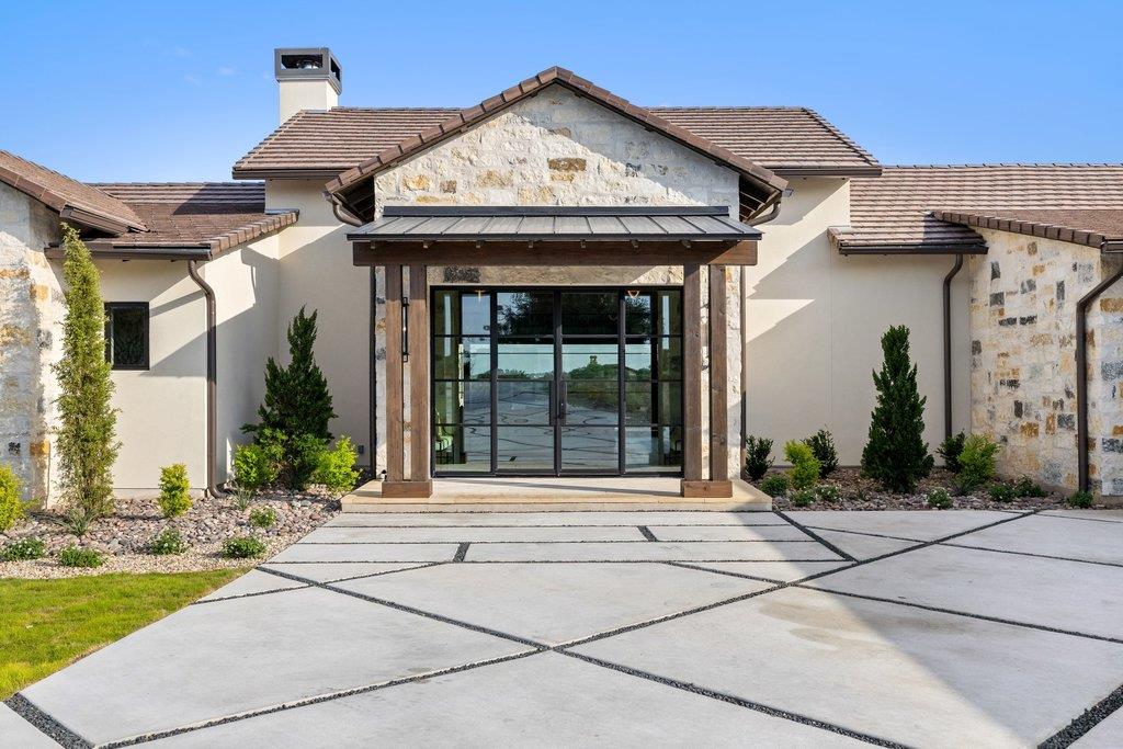 27031 Haynie Flat RD, Spicewood, TX 78669 photo 3