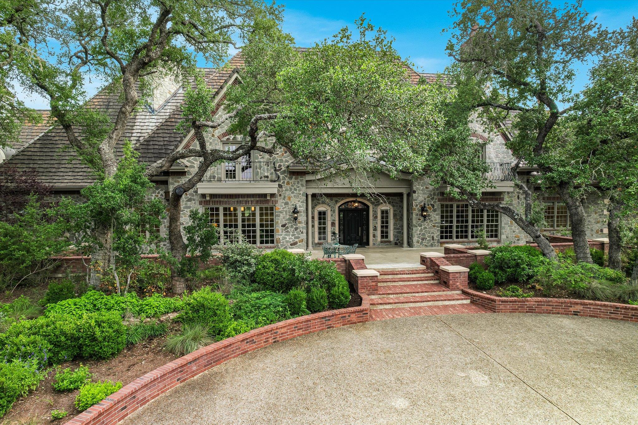 601 Southriver, Wimberley, TX 78676 photo 2