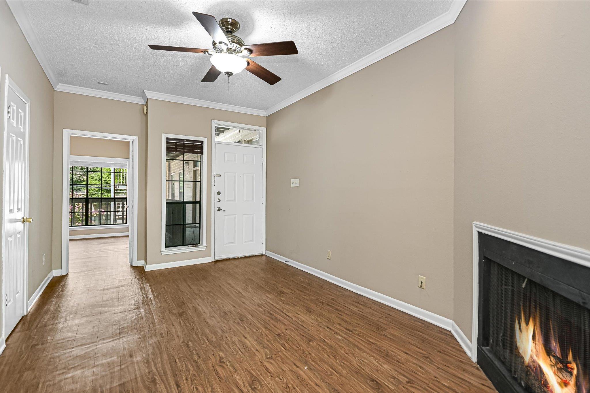 715 22nd 1/2 ST #204, Austin, TX 78705 photo 2