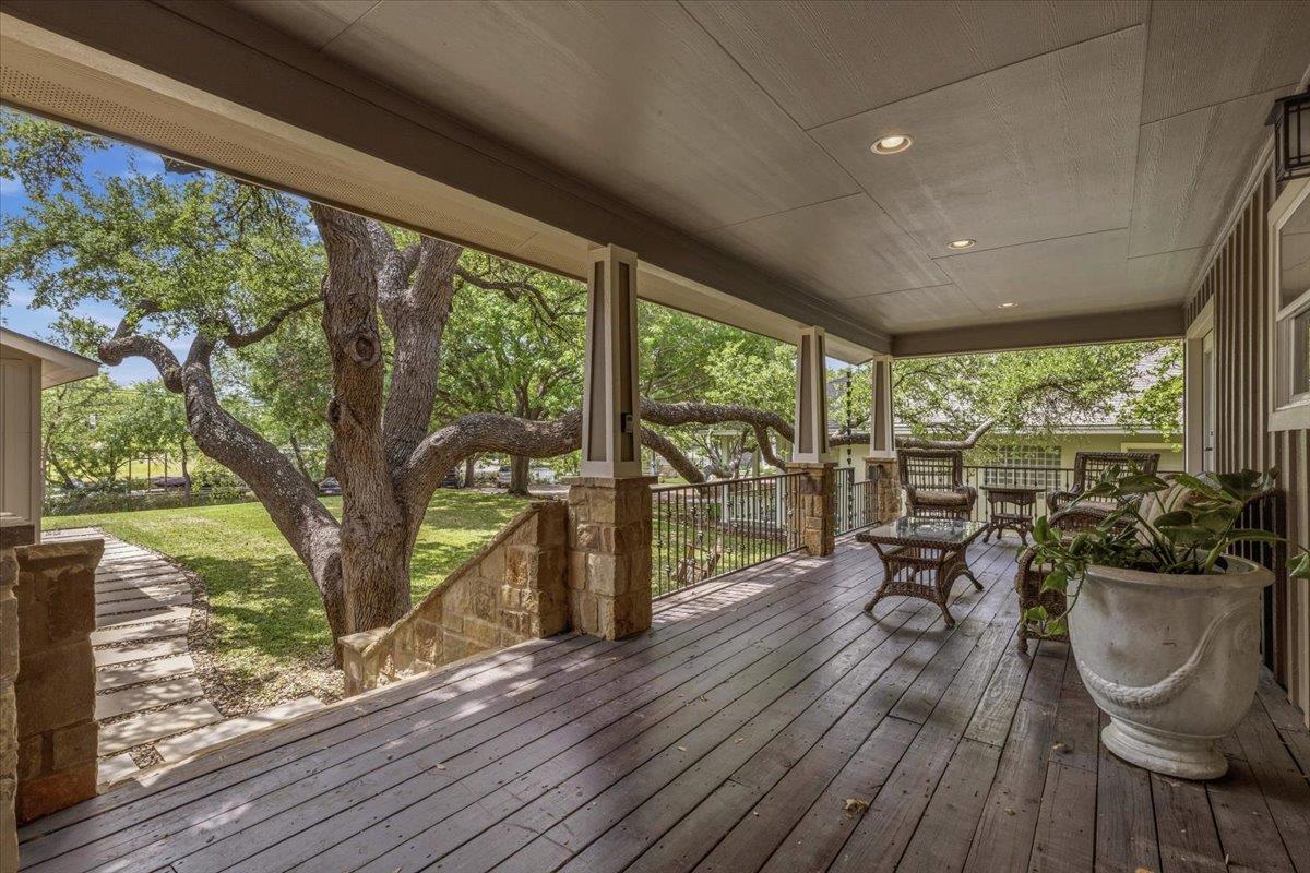 806 Misty Downs DR, Granite Shoals, TX 78654 photo 5