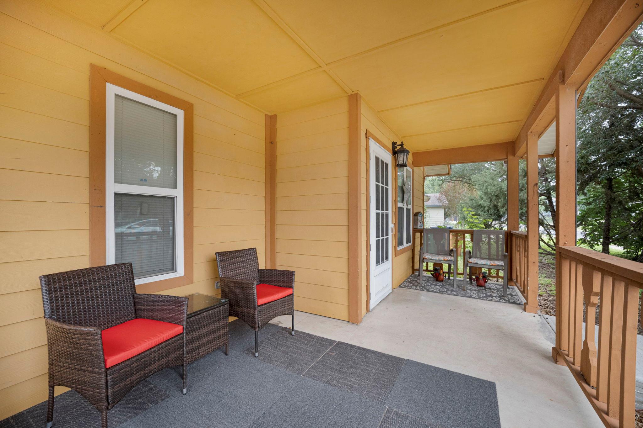 7104 Villita Avenida ST, Austin, TX 78741 photo 2