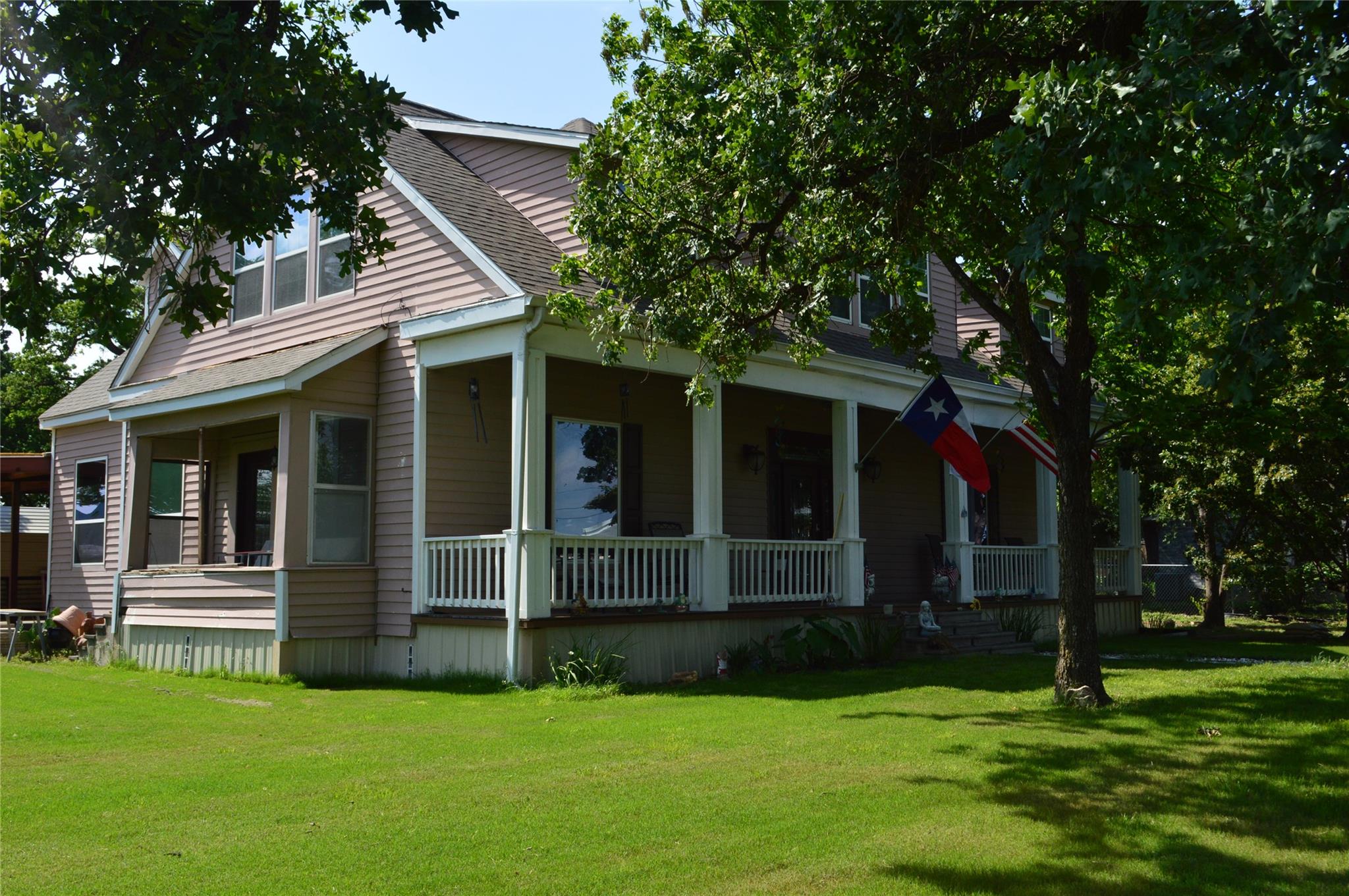 3202 Travis, Cameron, TX 76520 photo 4