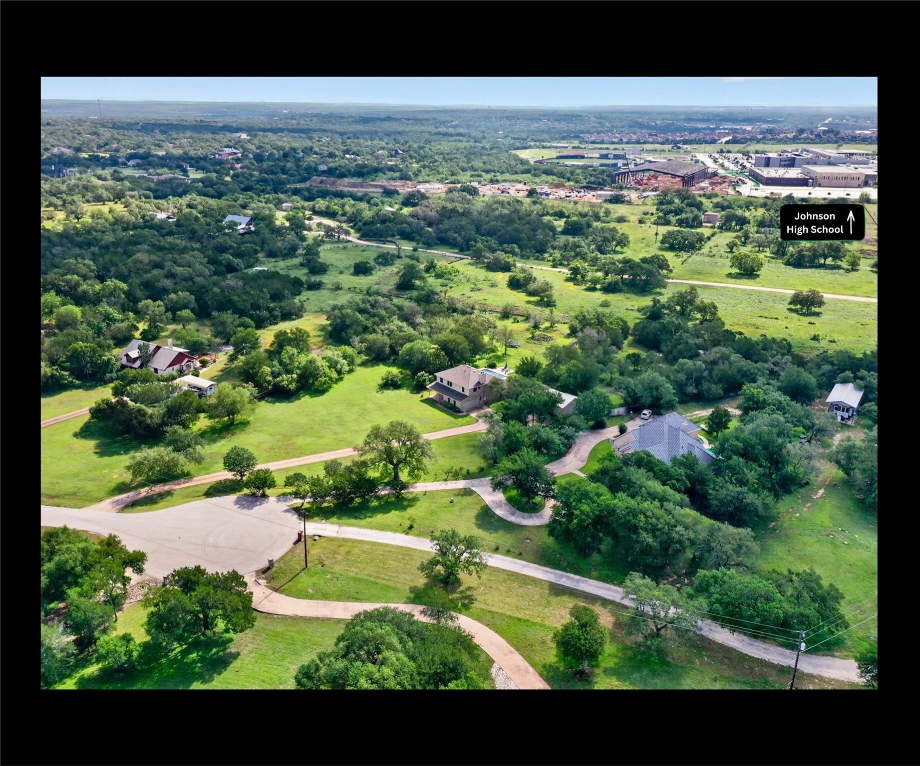 311 Oak Forest CV, Buda, TX 78610 photo 3