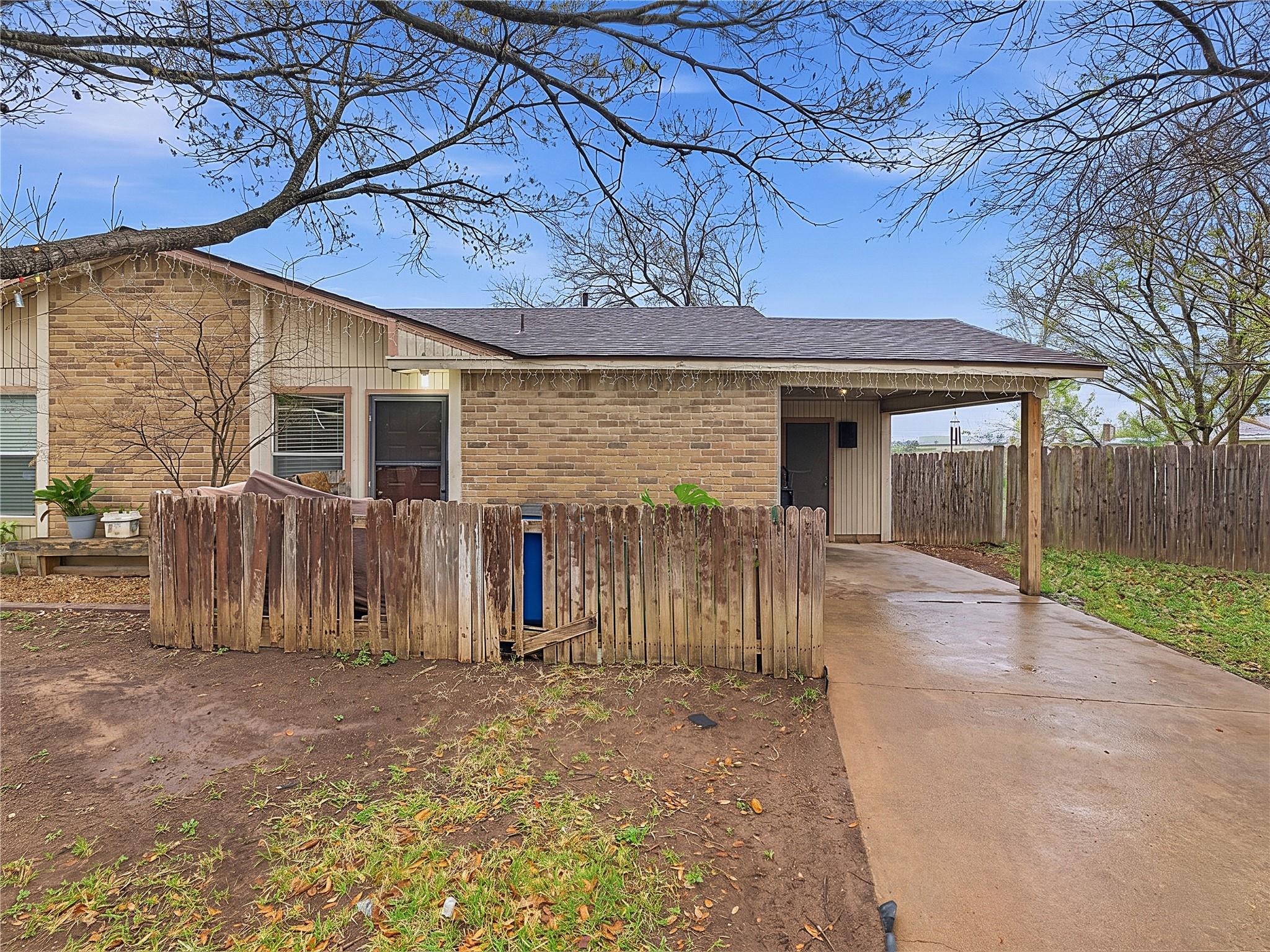 1301 McKie CV, Austin, TX 78752 photo 2