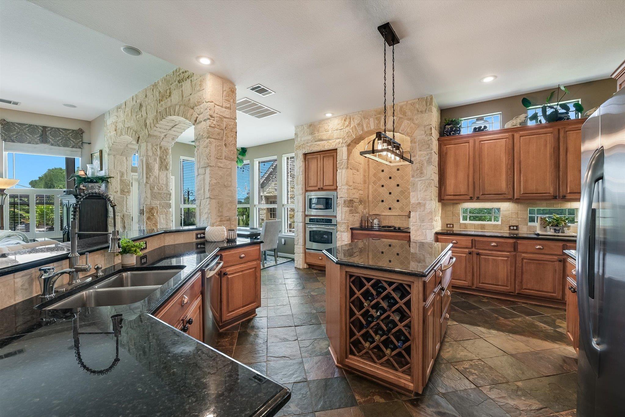 108 High Plains TRL, Spicewood, TX 78669 photo 3