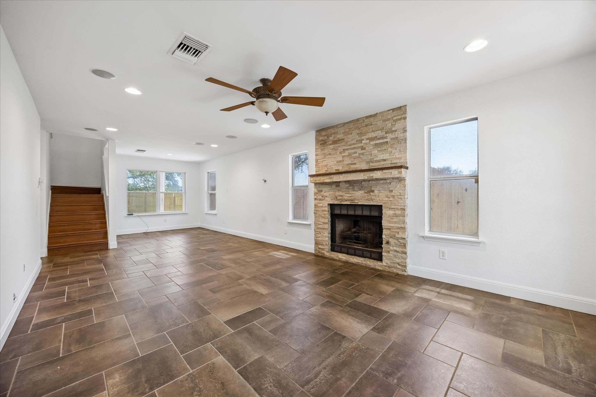 8509 Copano DR, Austin, TX 78749 photo 3