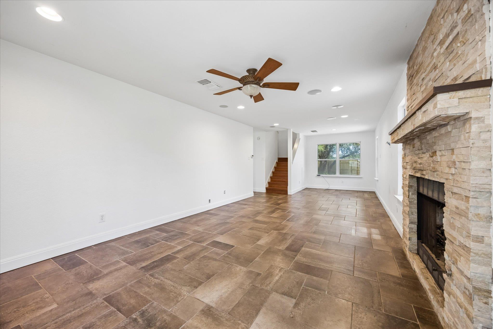 8509 Copano DR, Austin, TX 78749 photo 4