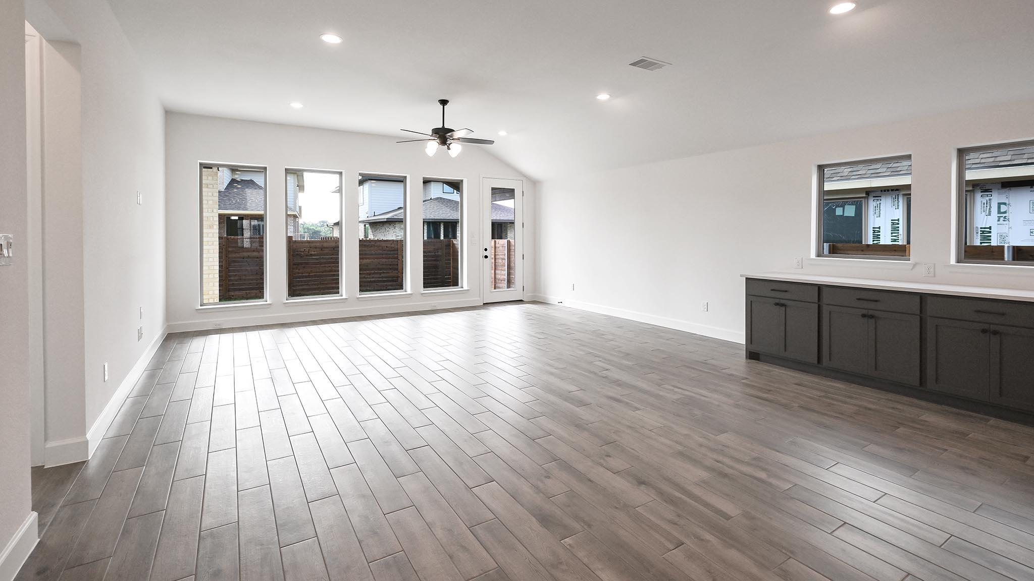 314 Foxfire CV, Lockhart, TX 78644 photo 4