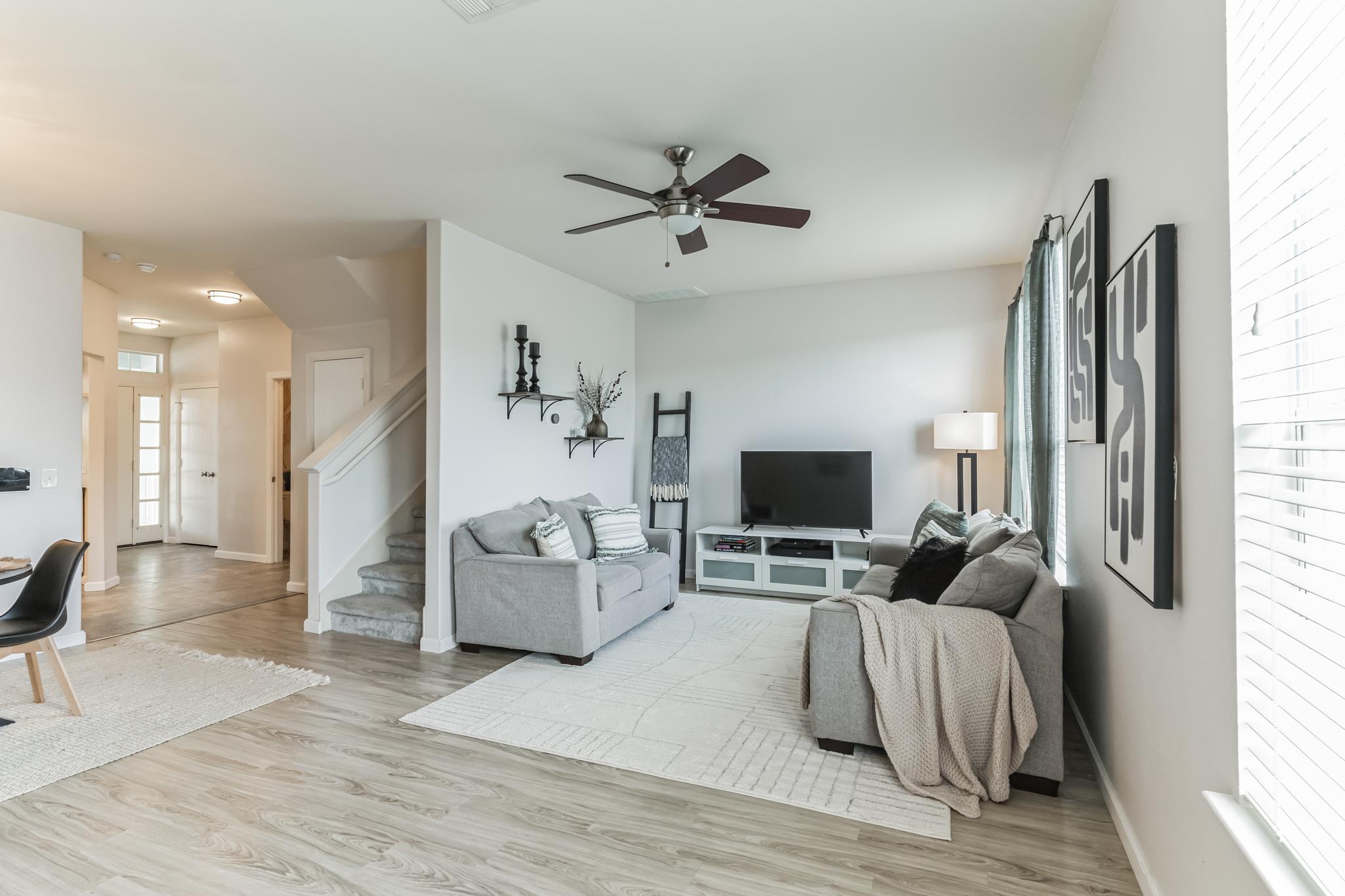 18712 Imperial Eagle LN, Elgin, TX 78621 photo 2