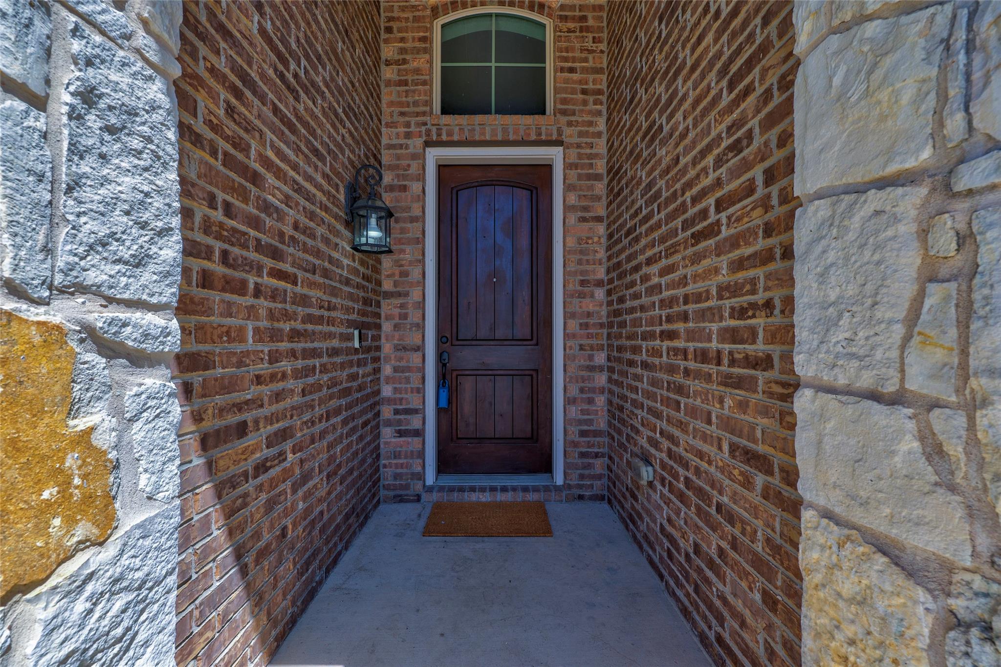 409 Betony LOOP, Buda, TX 78610 photo 2