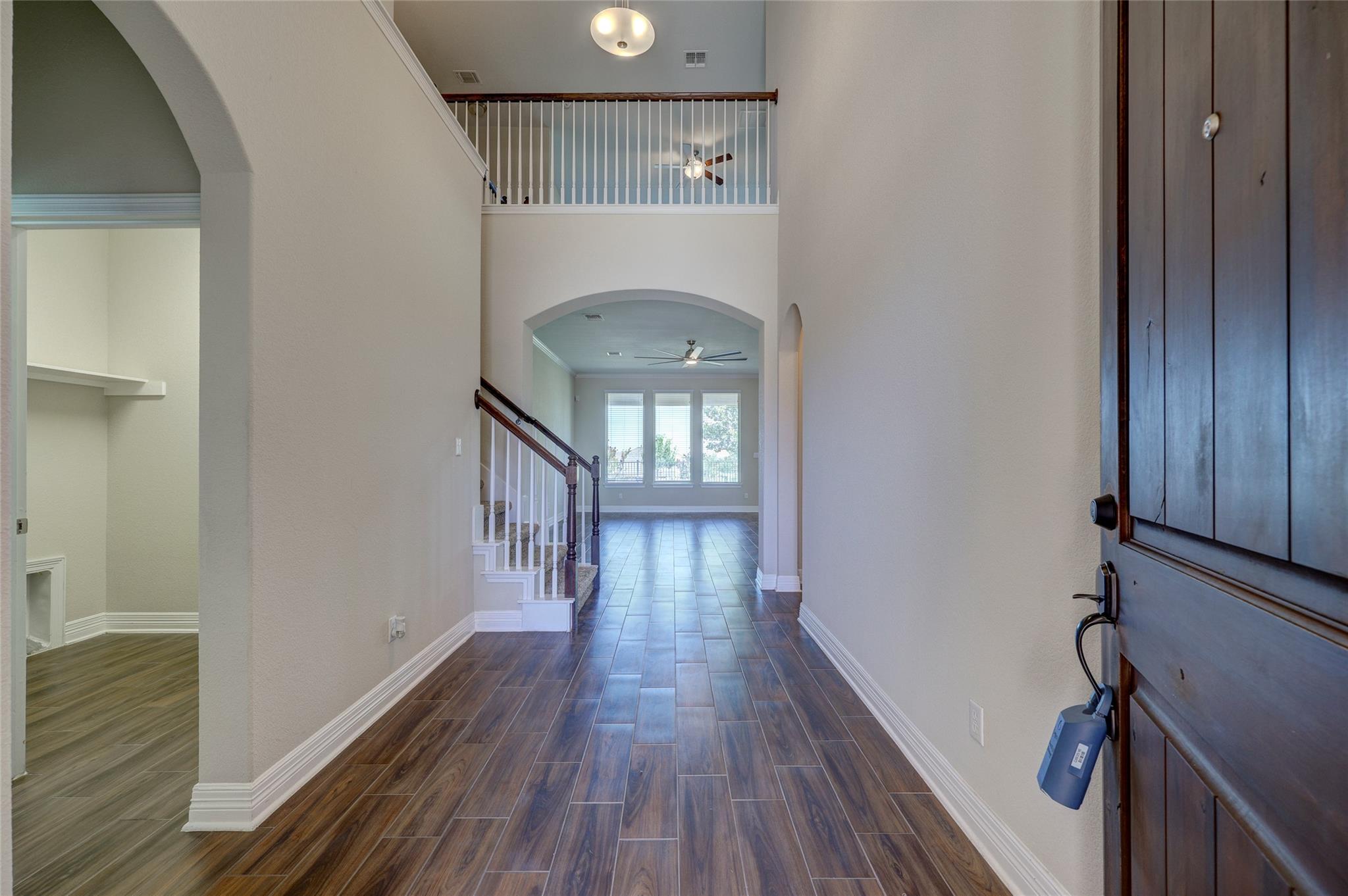 409 Betony LOOP, Buda, TX 78610 photo 4
