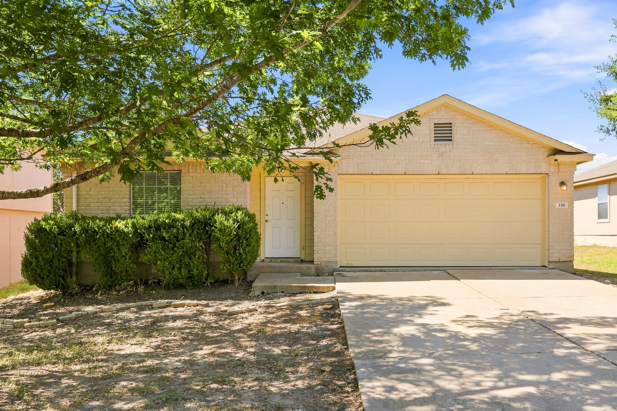 338 Oxford DR, Kyle, TX 78640 photo 2
