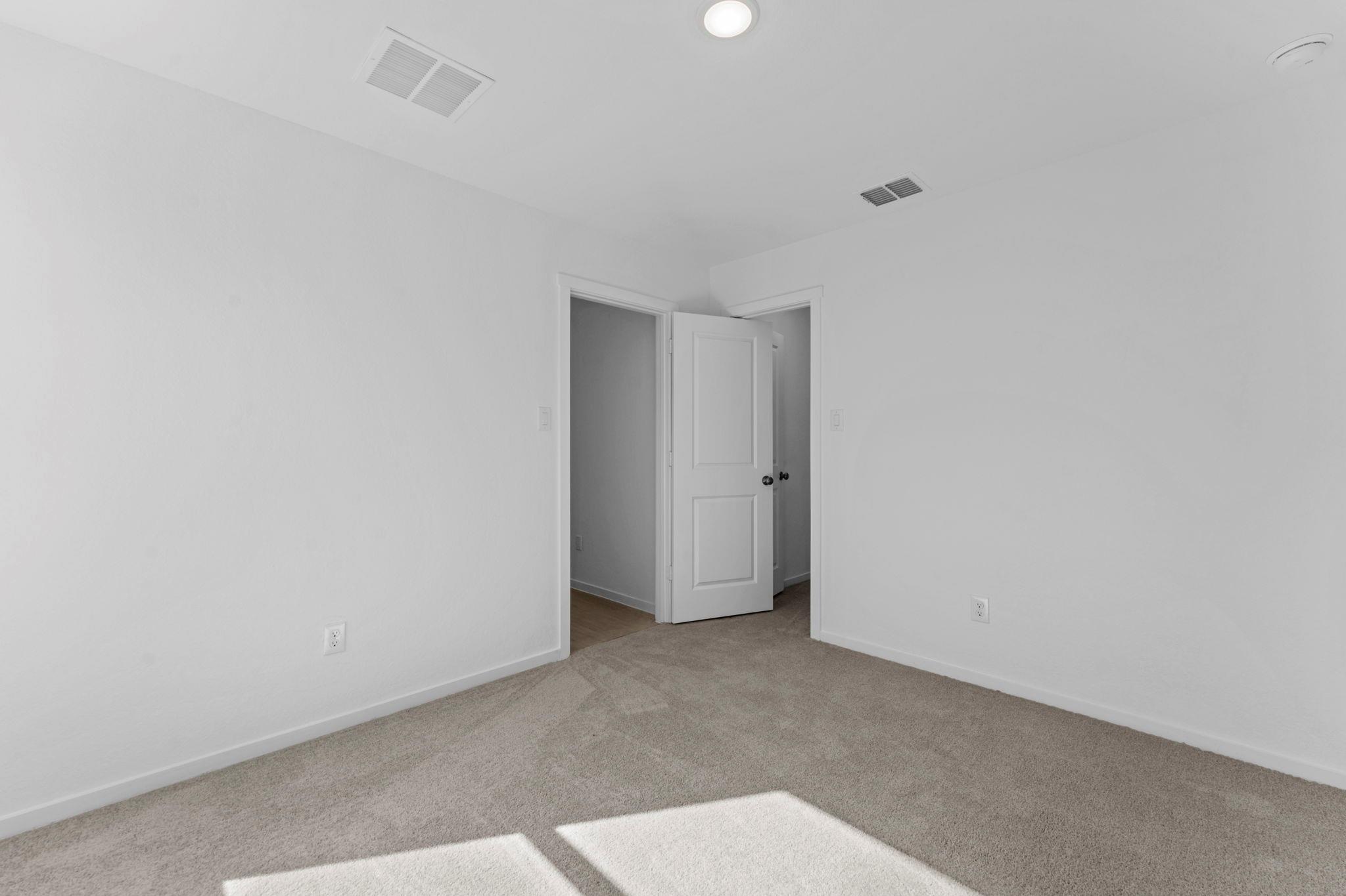 114 Ellendale PL, Fredericksburg, TX 78624 photo 4