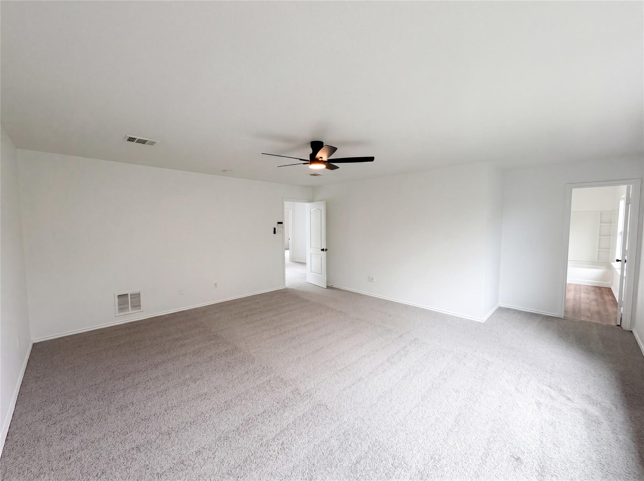 5406 Hearsey DR, Austin, TX 78744 photo 4