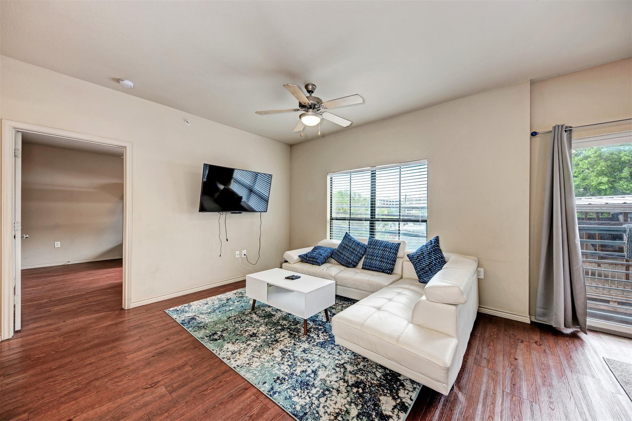 5117 Lamar BLVD #304, Austin, TX 78751 photo 2
