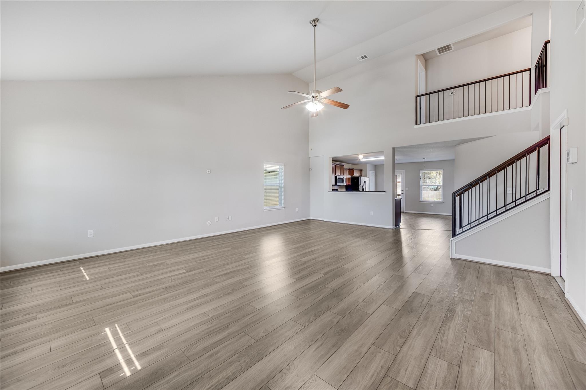 704 Mitchell DR, Hutto, TX 78634 photo 5