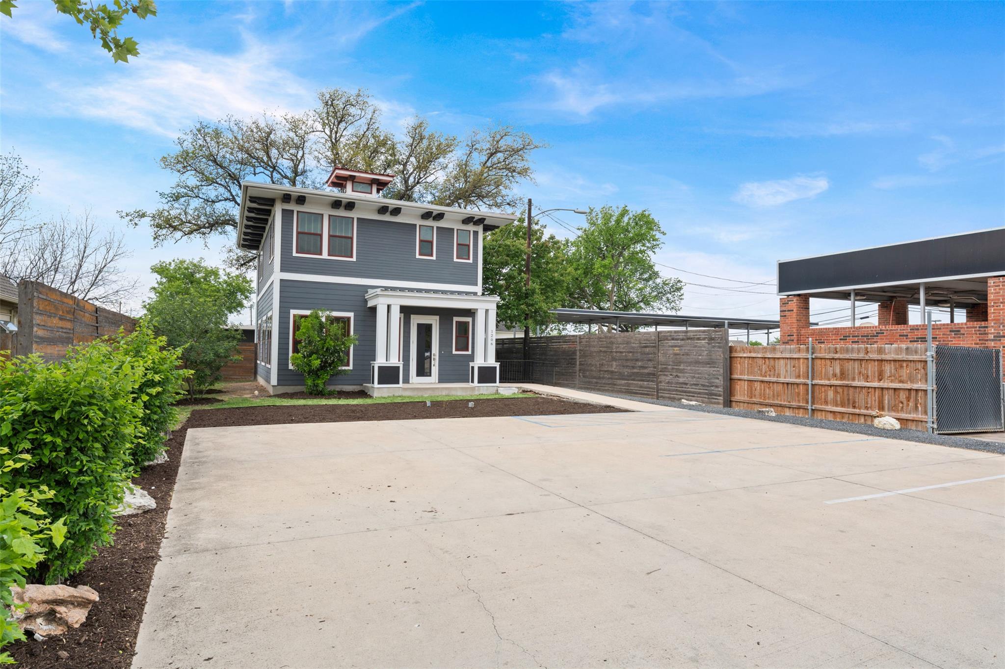 1206 Hart ST, Georgetown, TX 78626 photo 3