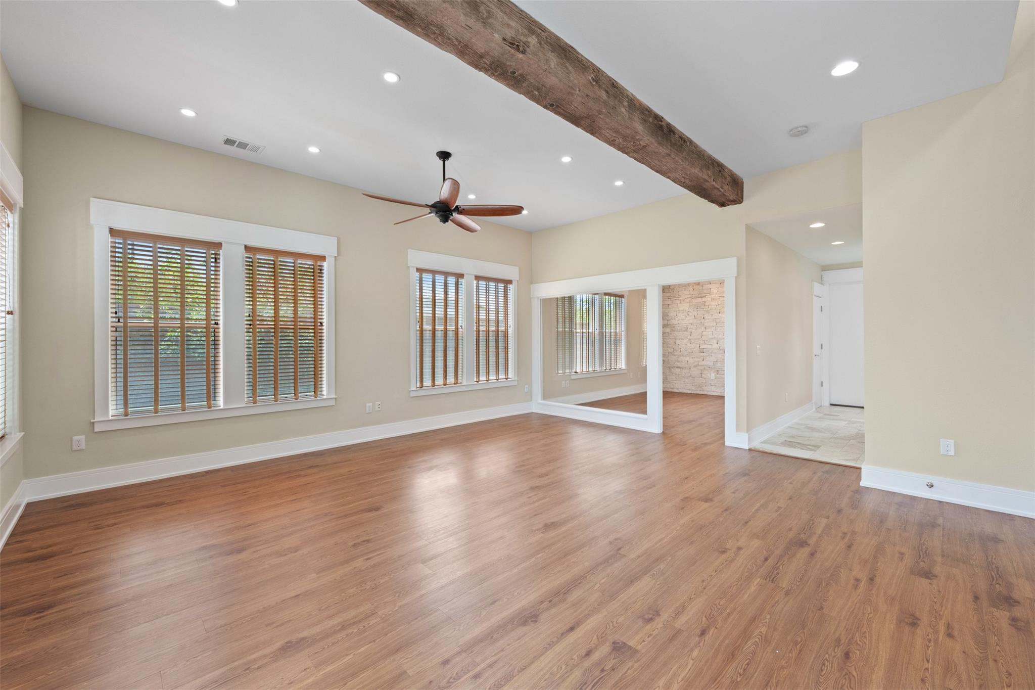 1206 Hart ST, Georgetown, TX 78626 photo 4