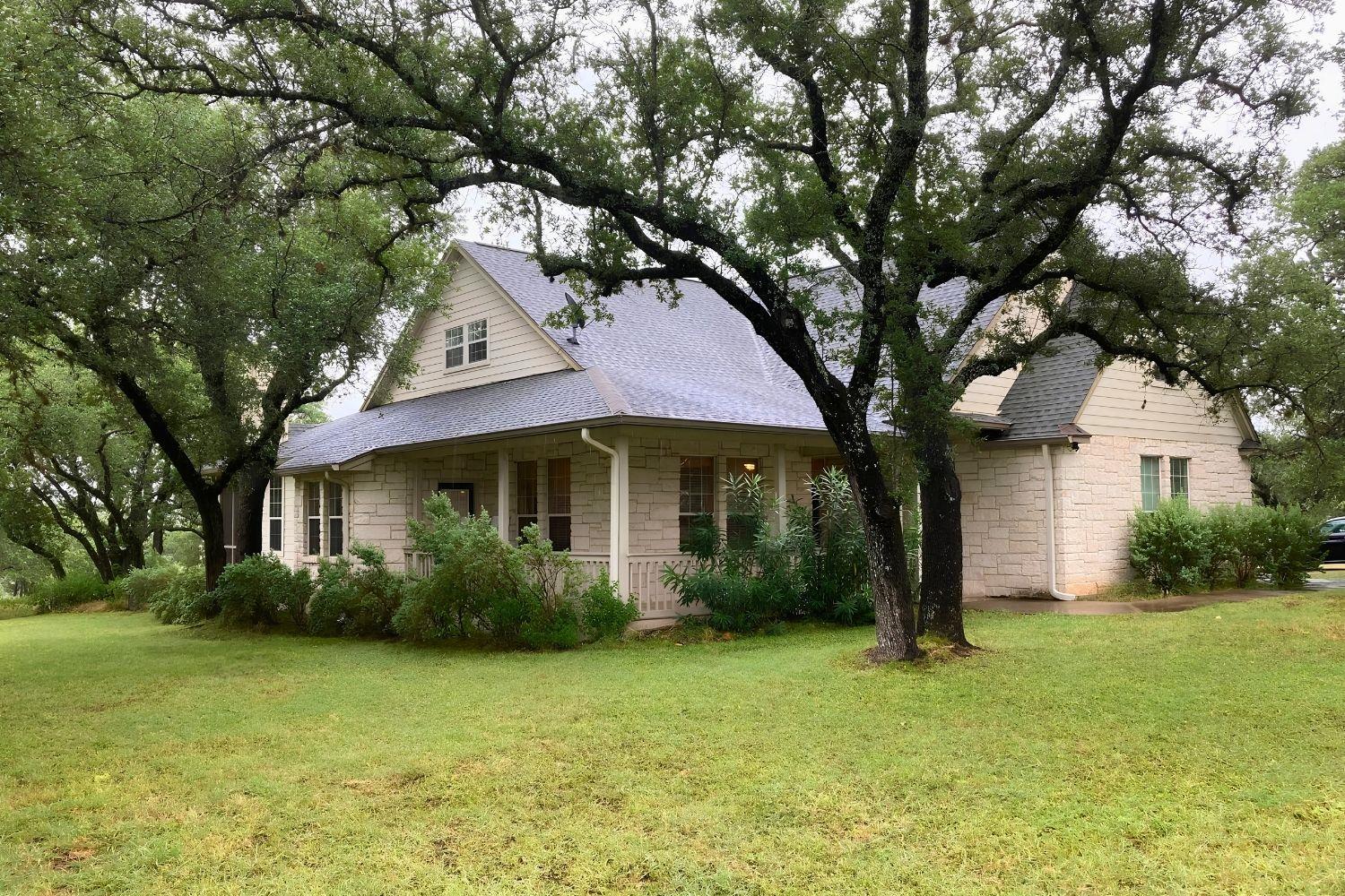 117 Keswick DR, Spicewood, TX 78669 photo 2