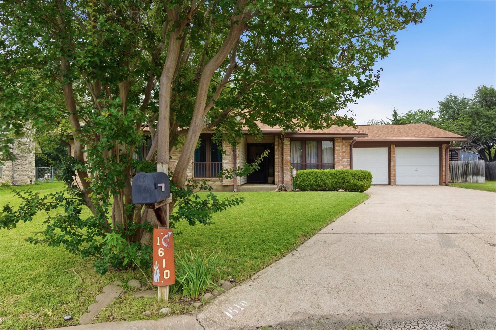 1610 Karen CV, Round Rock, TX 78664 photo 2