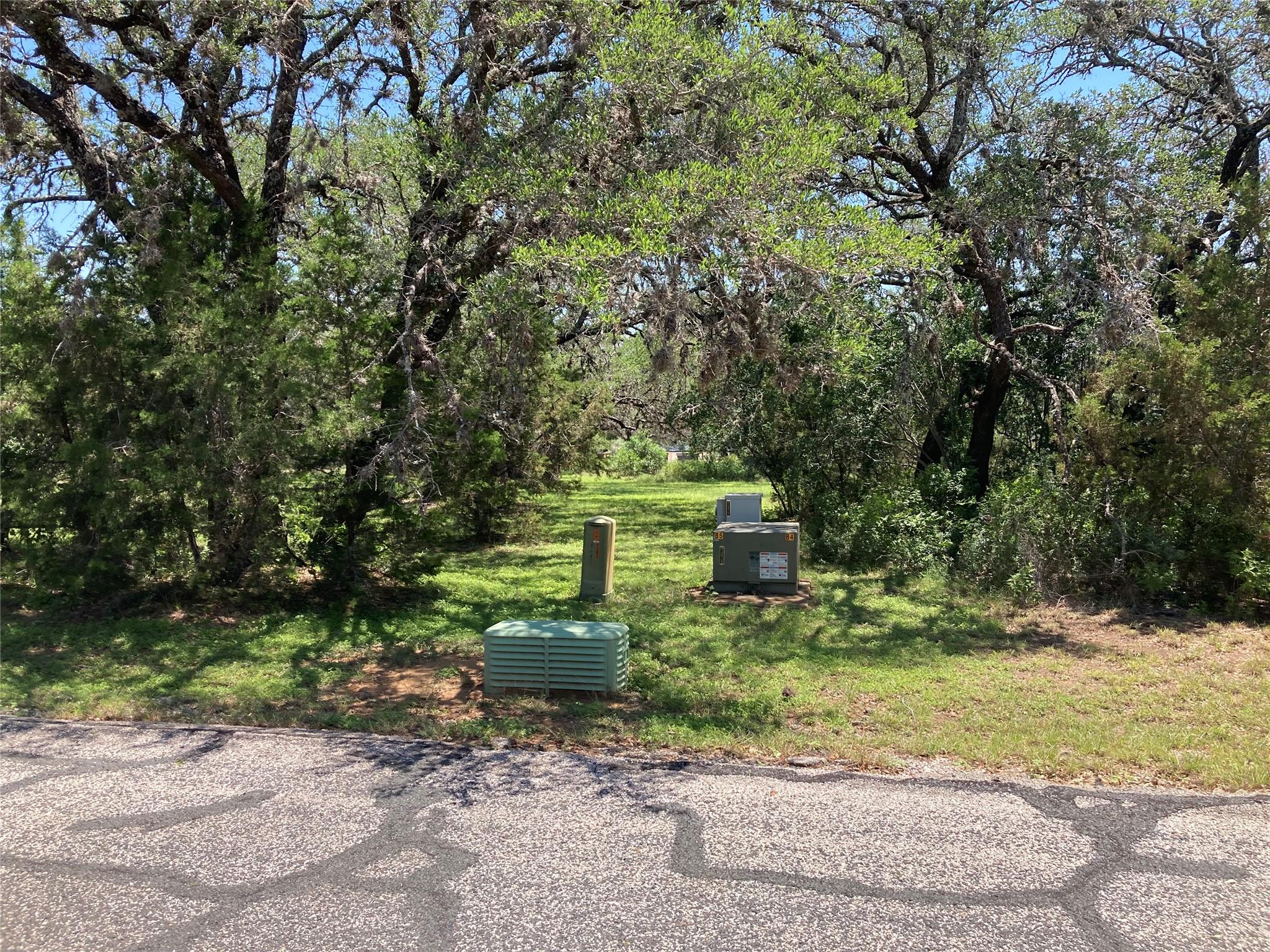 115 Keswick DR, Spicewood, TX 78669 photo 5