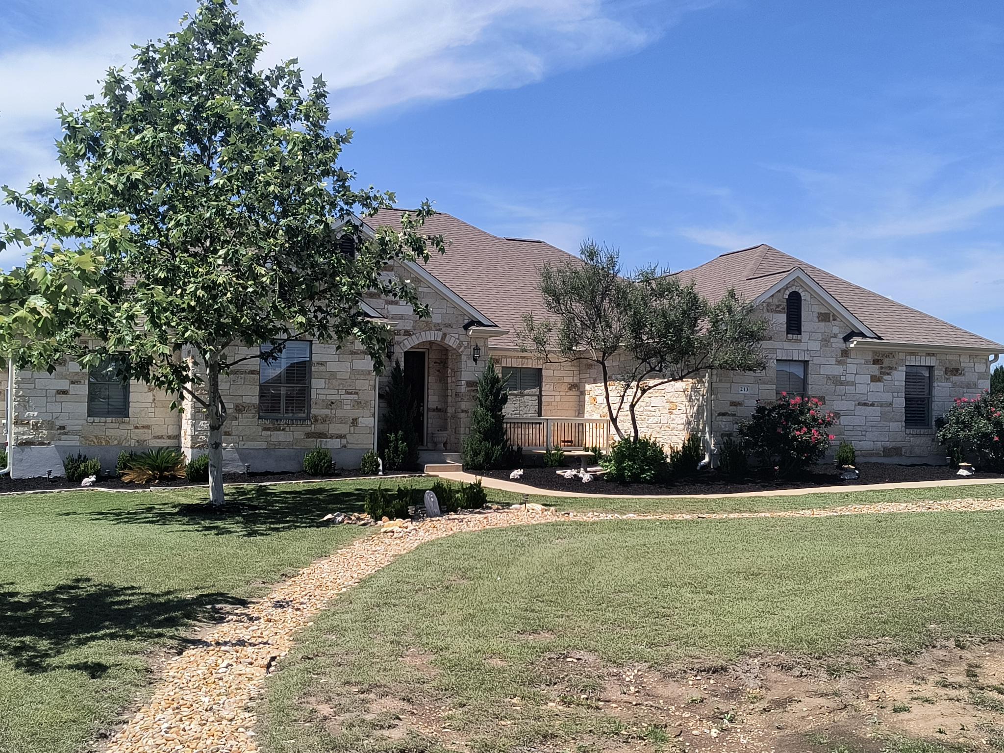 213 Dawn DR, Liberty Hill, TX 78642 photo 3