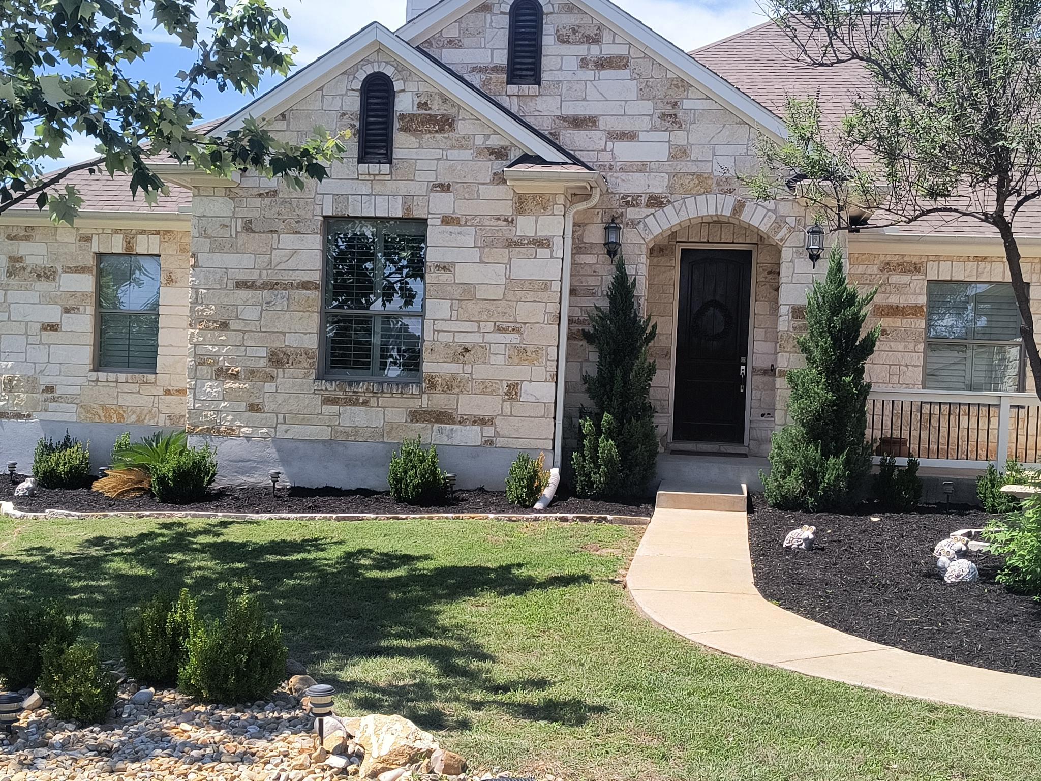 213 Dawn DR, Liberty Hill, TX 78642 photo 4