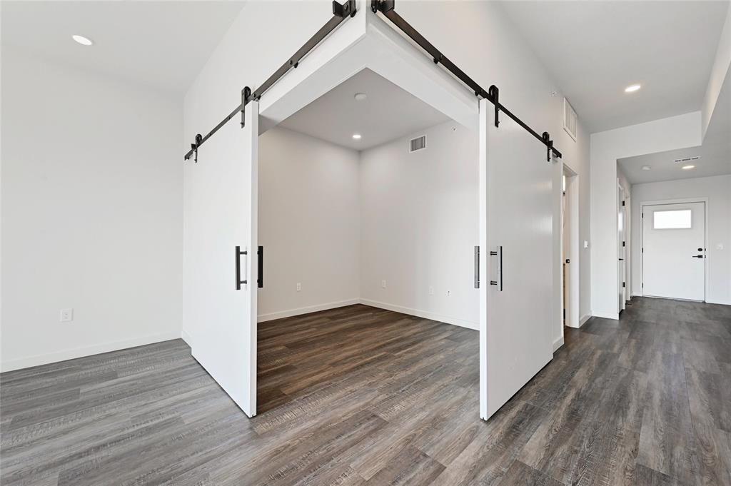 4004 Banister LN #303, Austin, TX 78704 photo 5