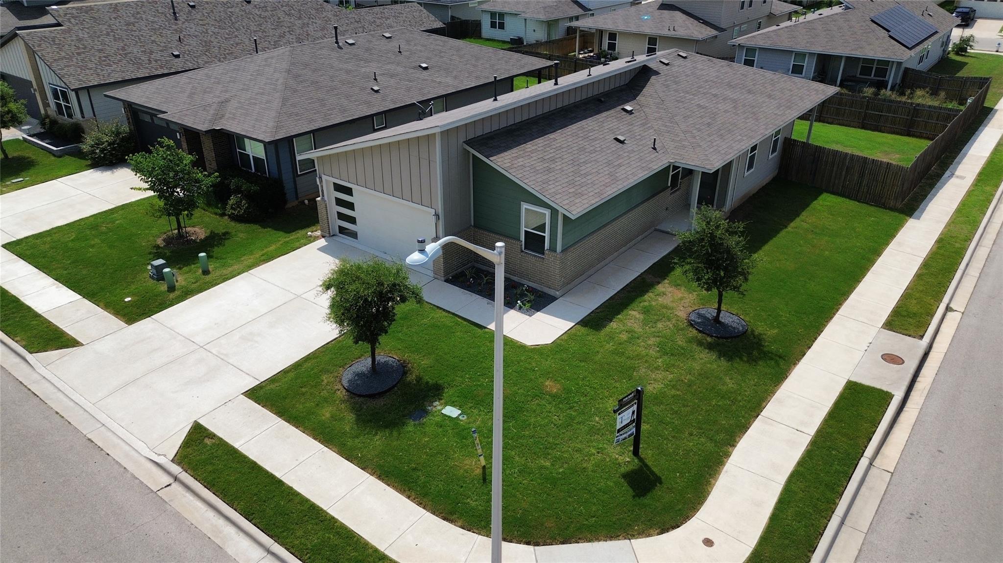 100 Centuryplant RD, Leander, TX 78641 photo 3