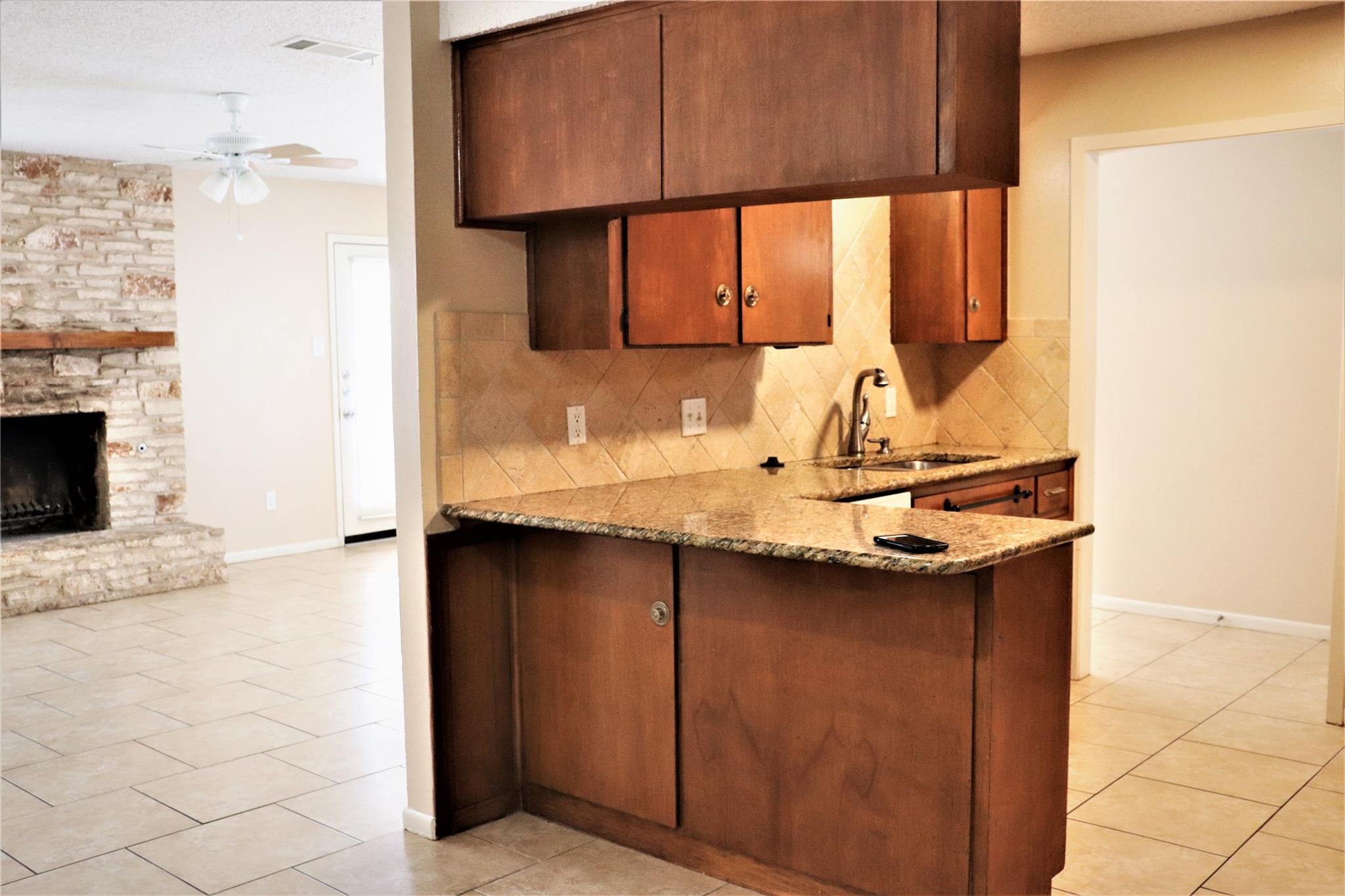 1202 Leander RD #A & B, Georgetown, TX 78628 photo 5