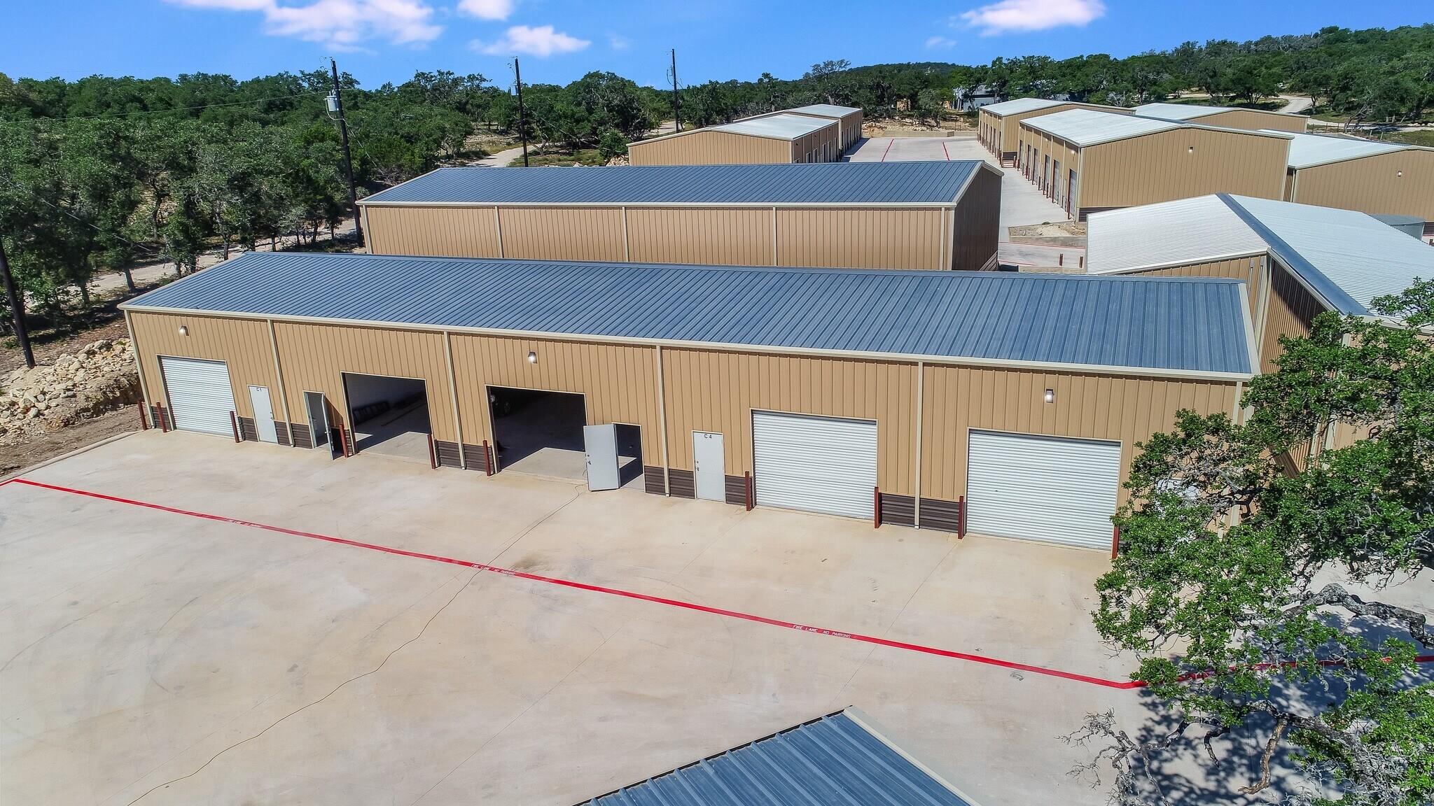 38 Rust LN #B3-B4-B5, Boerne, TX 78006 photo 2