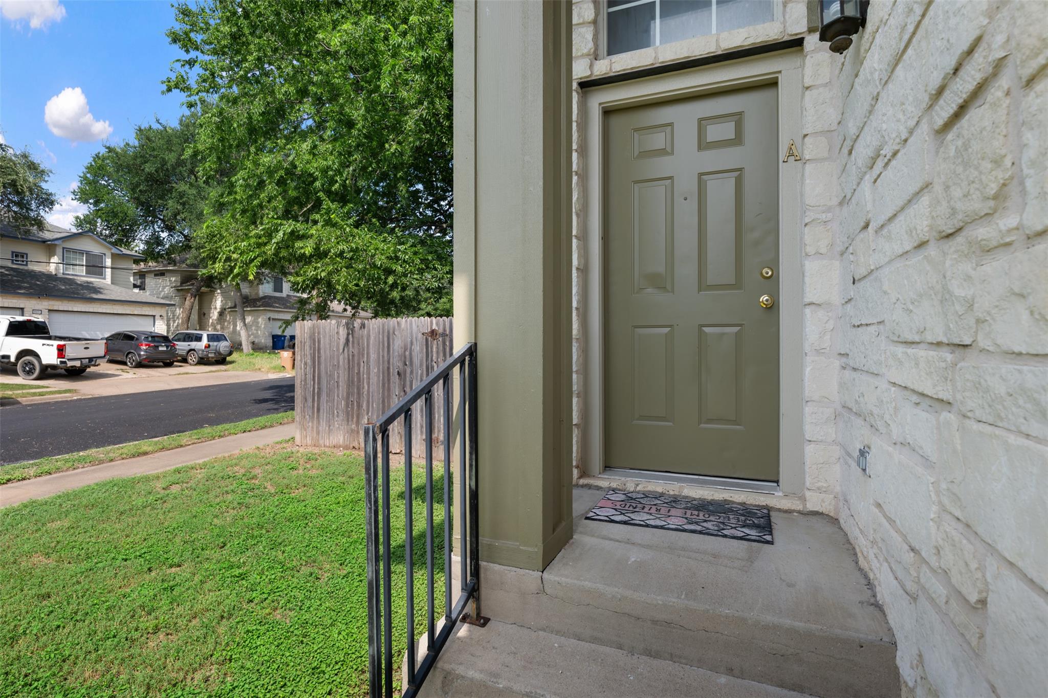 1720 Constantino CIR #A, Austin, TX 78745 photo 3