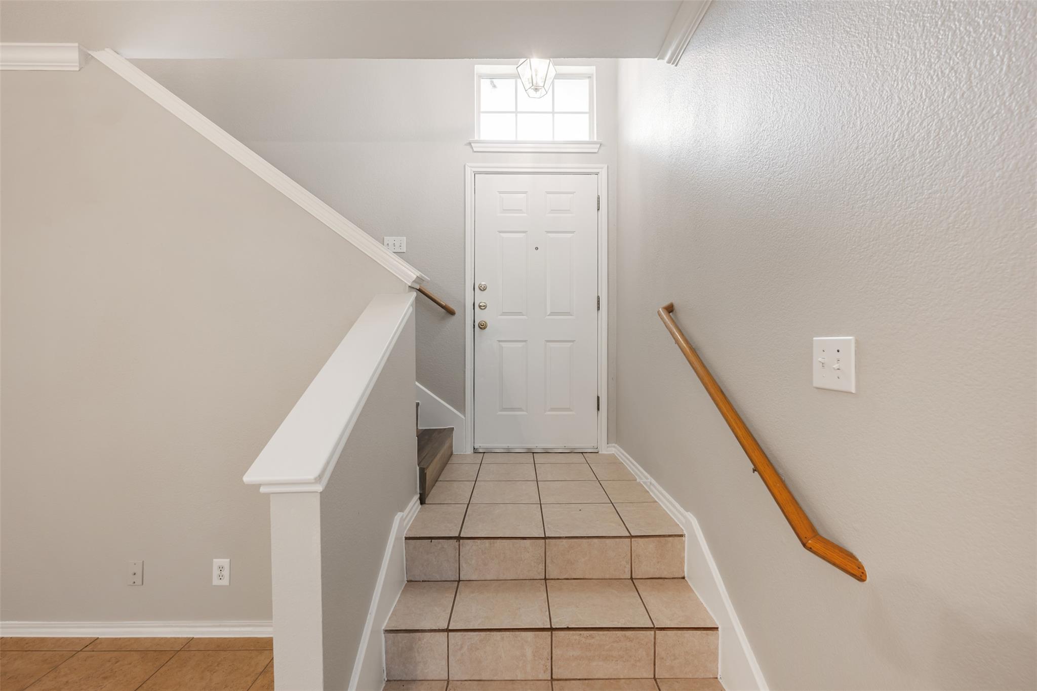 1720 Constantino CIR #A, Austin, TX 78745 photo 4