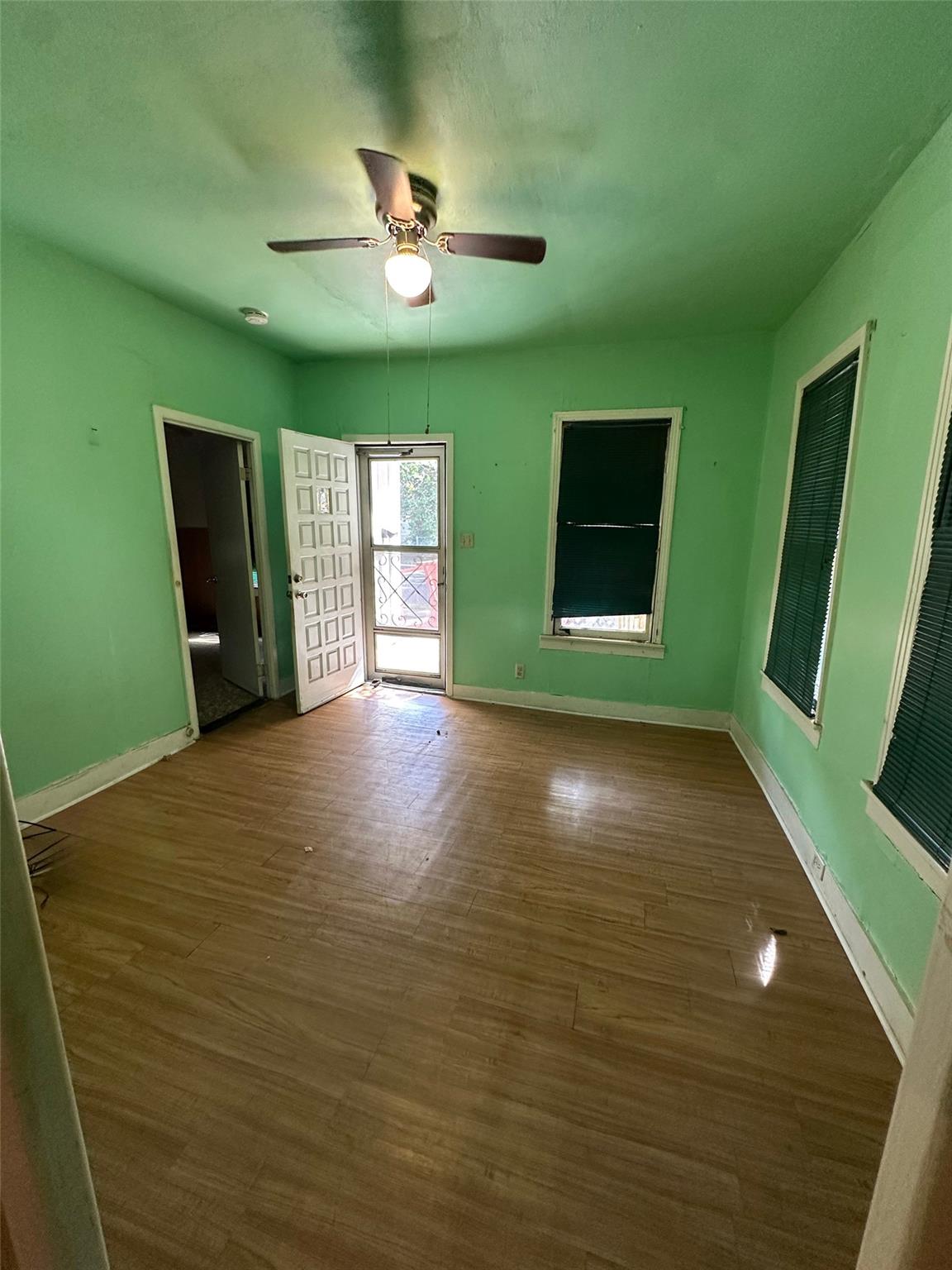 1912 Holly ST, Austin, TX 78702 photo 4