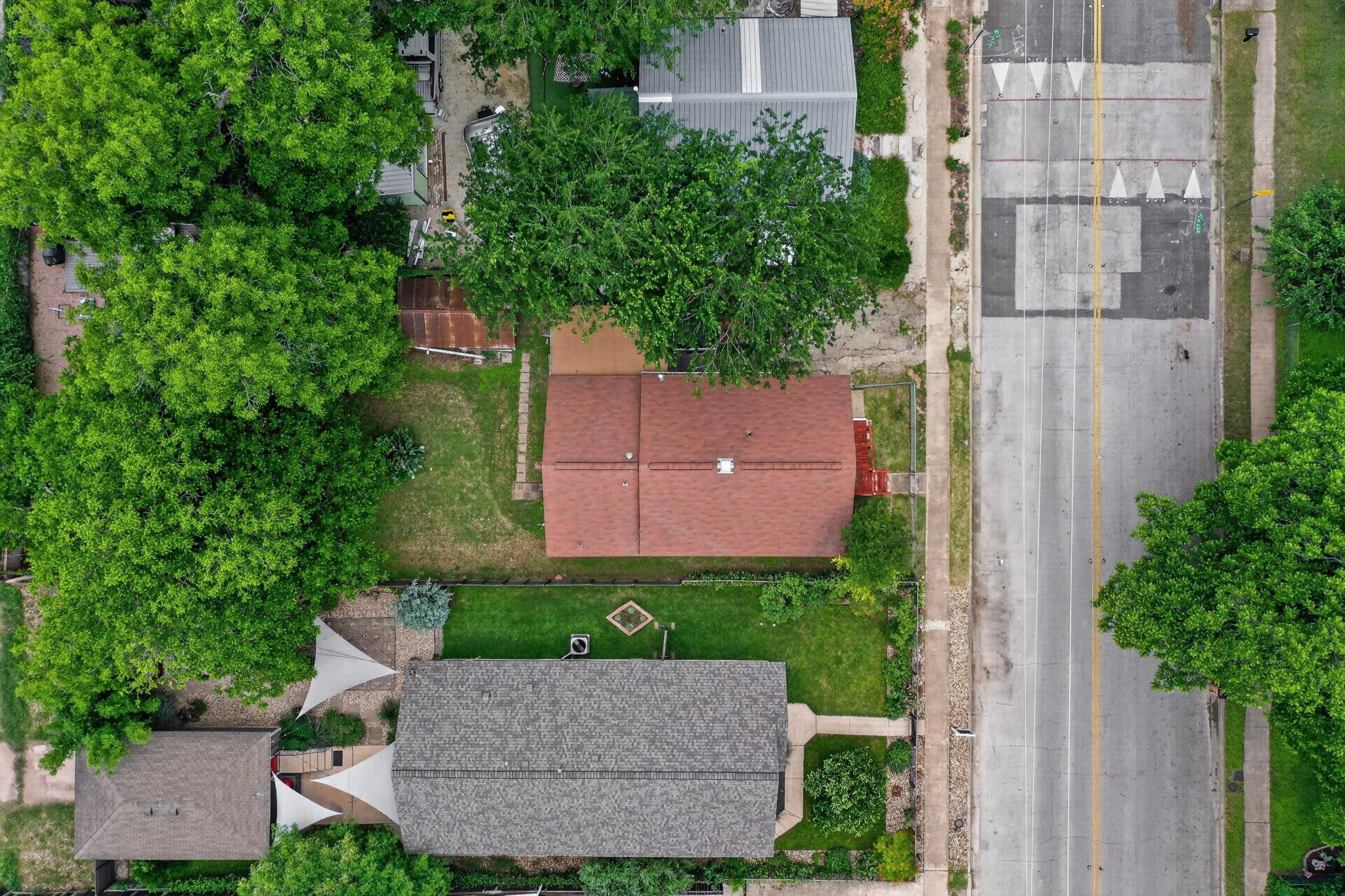 1912 Holly ST, Austin, TX 78702 photo 2