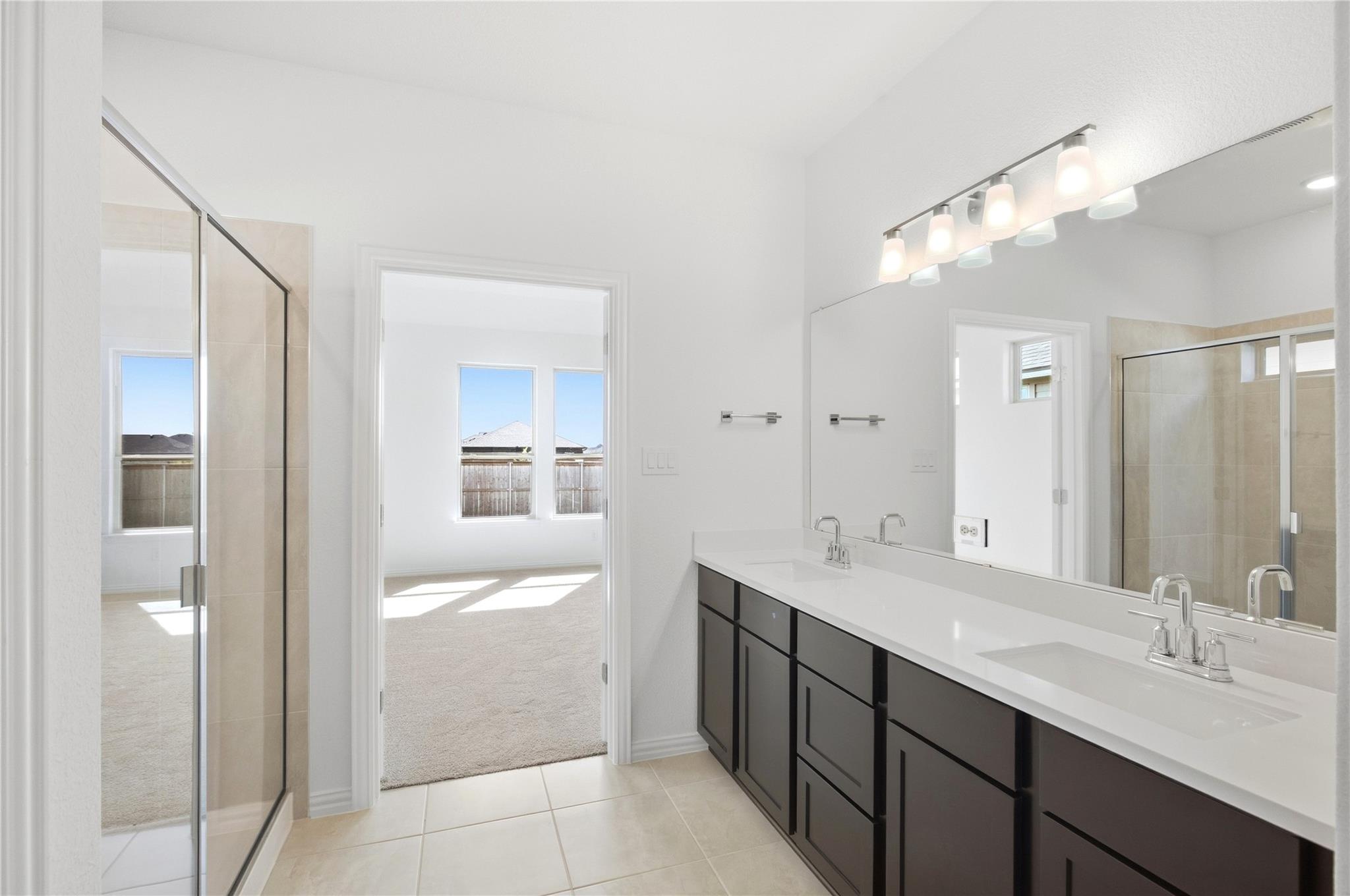 25617 Flora Bella LN, Elgin, TX 78621 photo 4