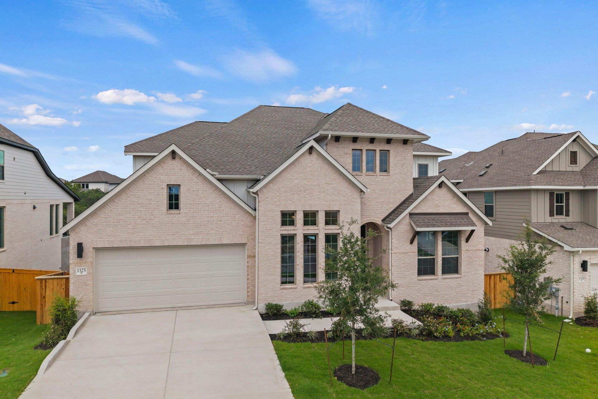 1325 White Daisy LN, Georgetown, TX 78628 photo 2