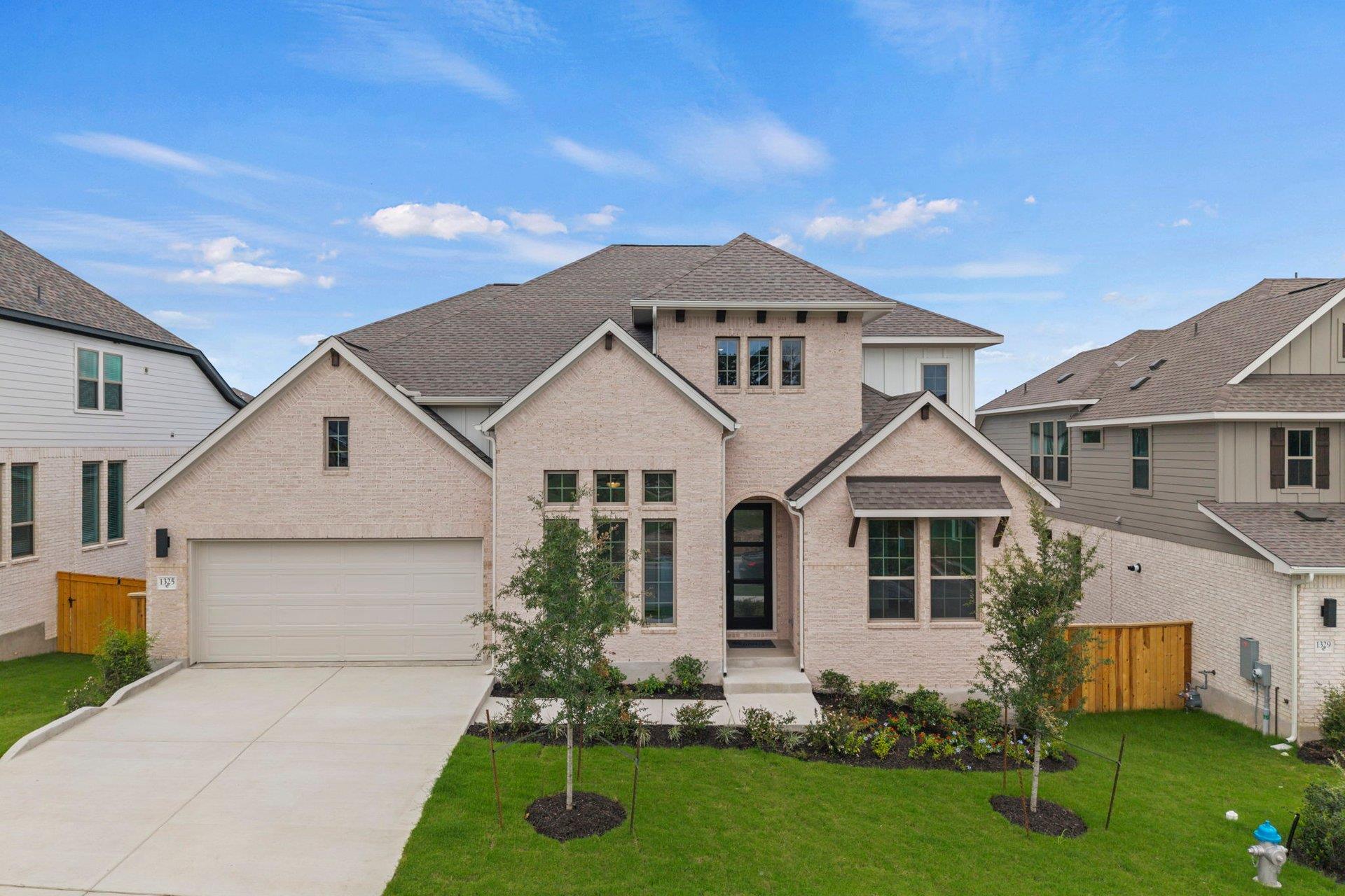 1325 White Daisy LN, Georgetown, TX 78628 photo 3