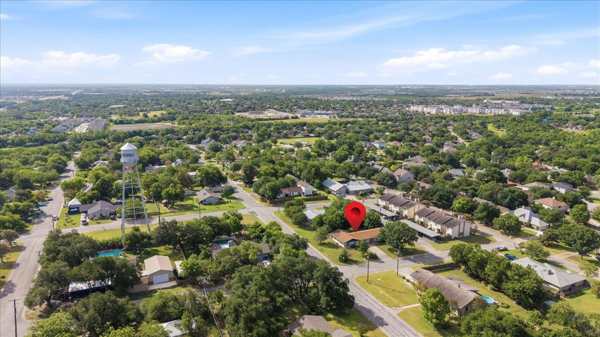 207 Noton ST, Pflugerville, TX 78660 photo 2