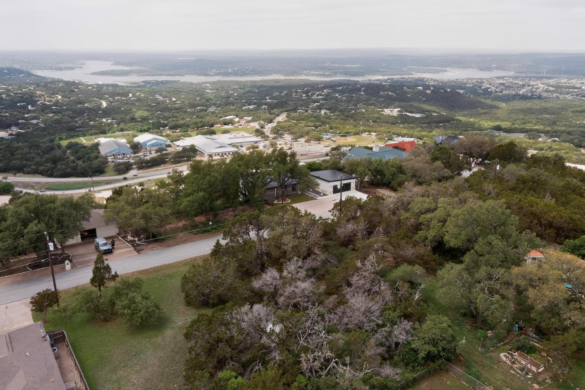 20809 Adobe TRL, Lago Vista, TX 78645 photo 4