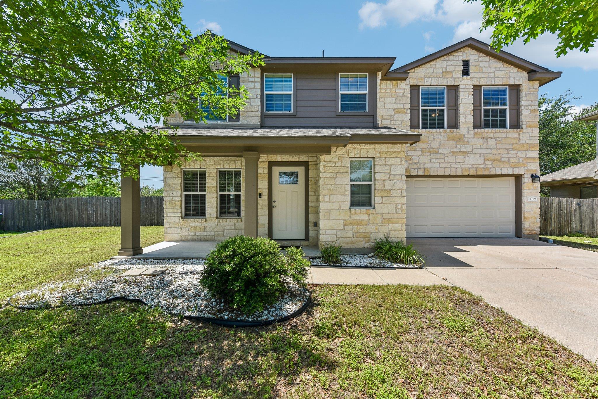 Carriage Hills Sec 01