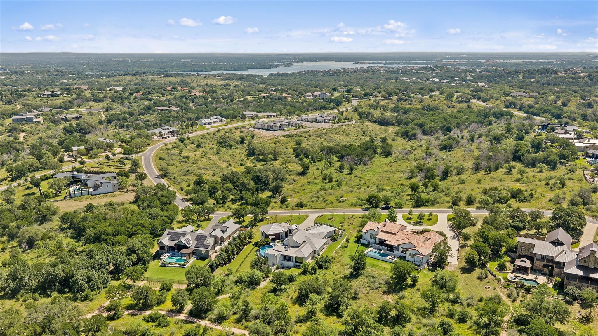 612 Overlook PKWY, Horseshoe Bay, TX 78657 photo 5