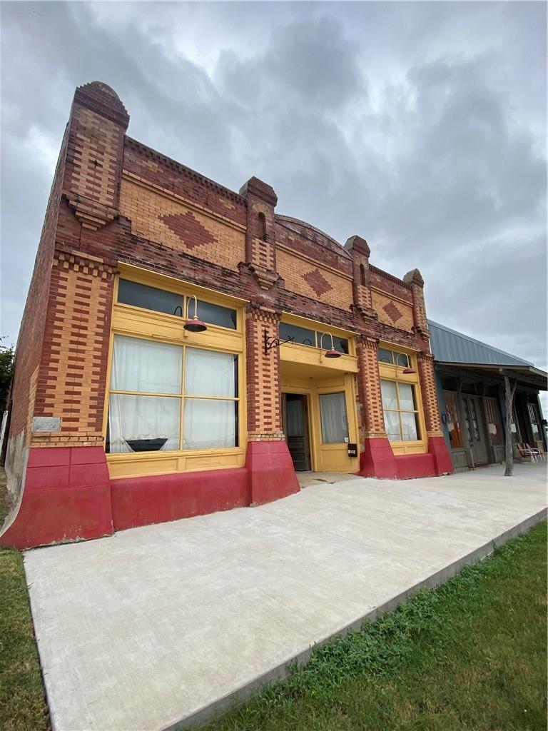 202 Commerce ST, Coupland, TX 78615 photo 2