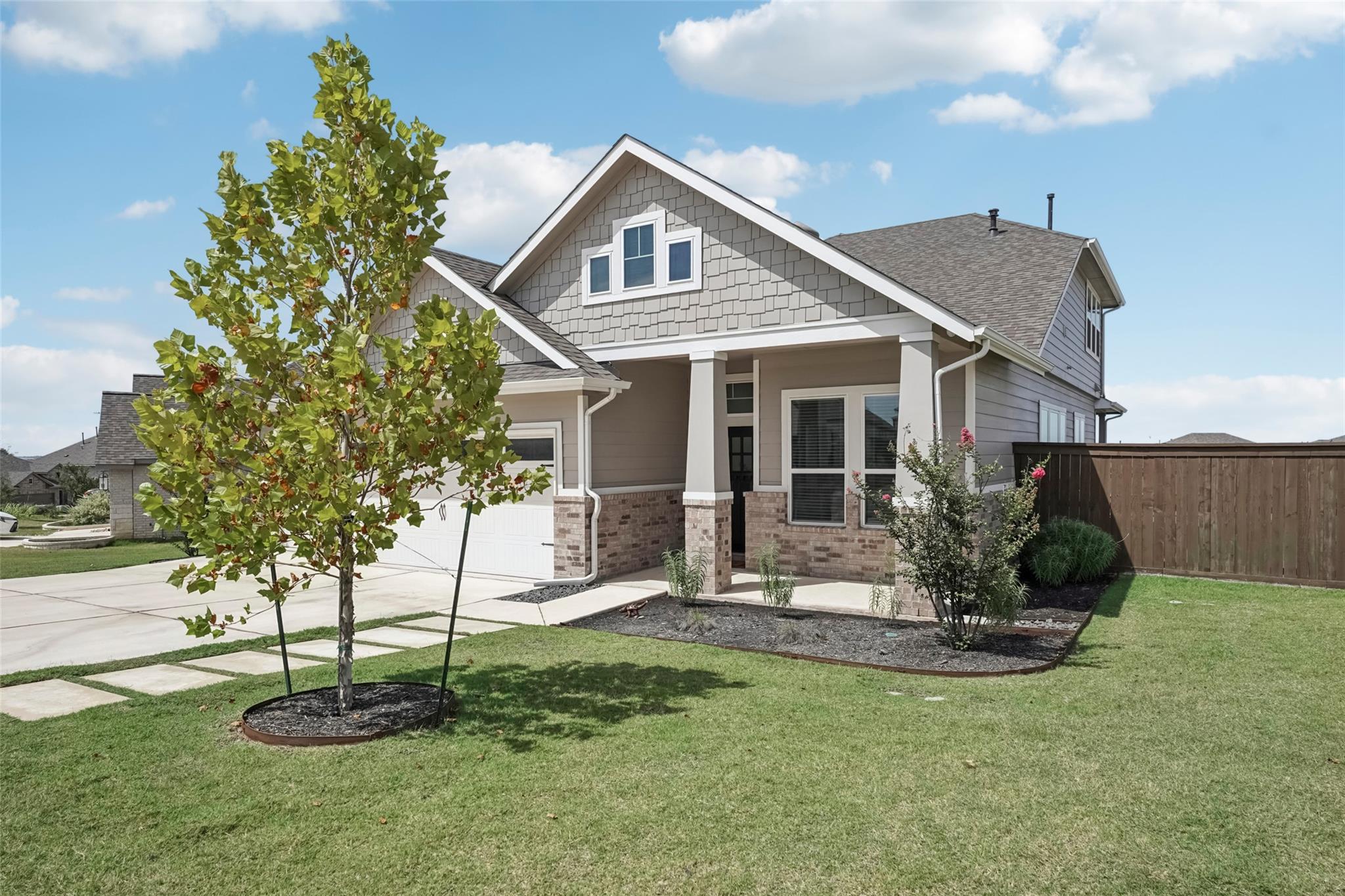 1108 Sweetspire ST, Leander, TX 78641 photo 4
