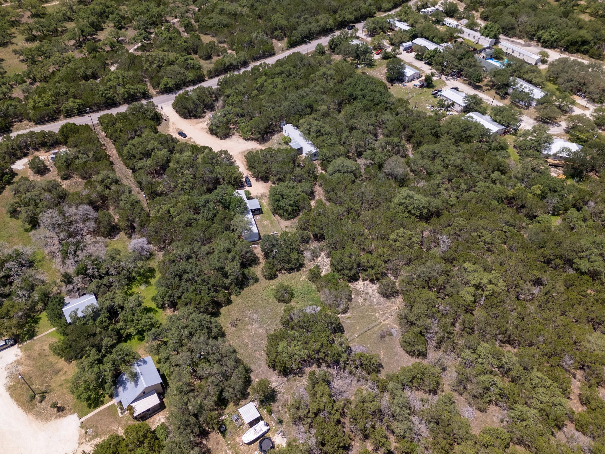 502 Wayside DR, Wimberley, TX 78676 photo 4