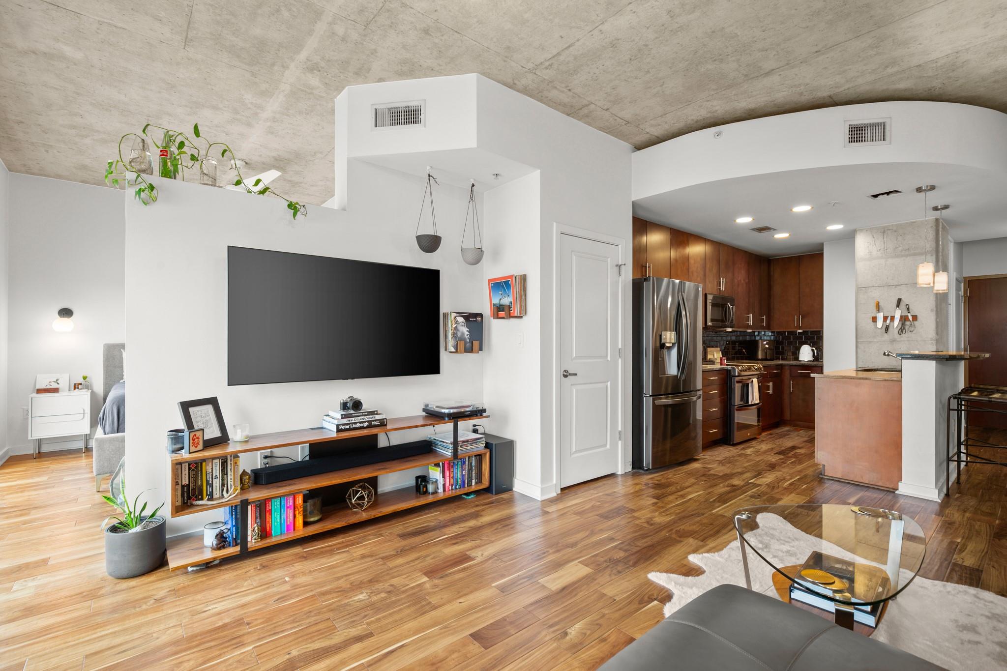 360 Nueces ST #1306, Austin, TX 78701 photo 3