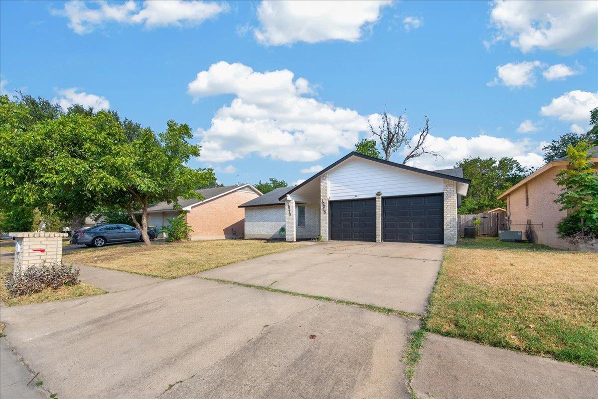 10215 Missel Thrush DR, Austin, TX 78750 photo 3
