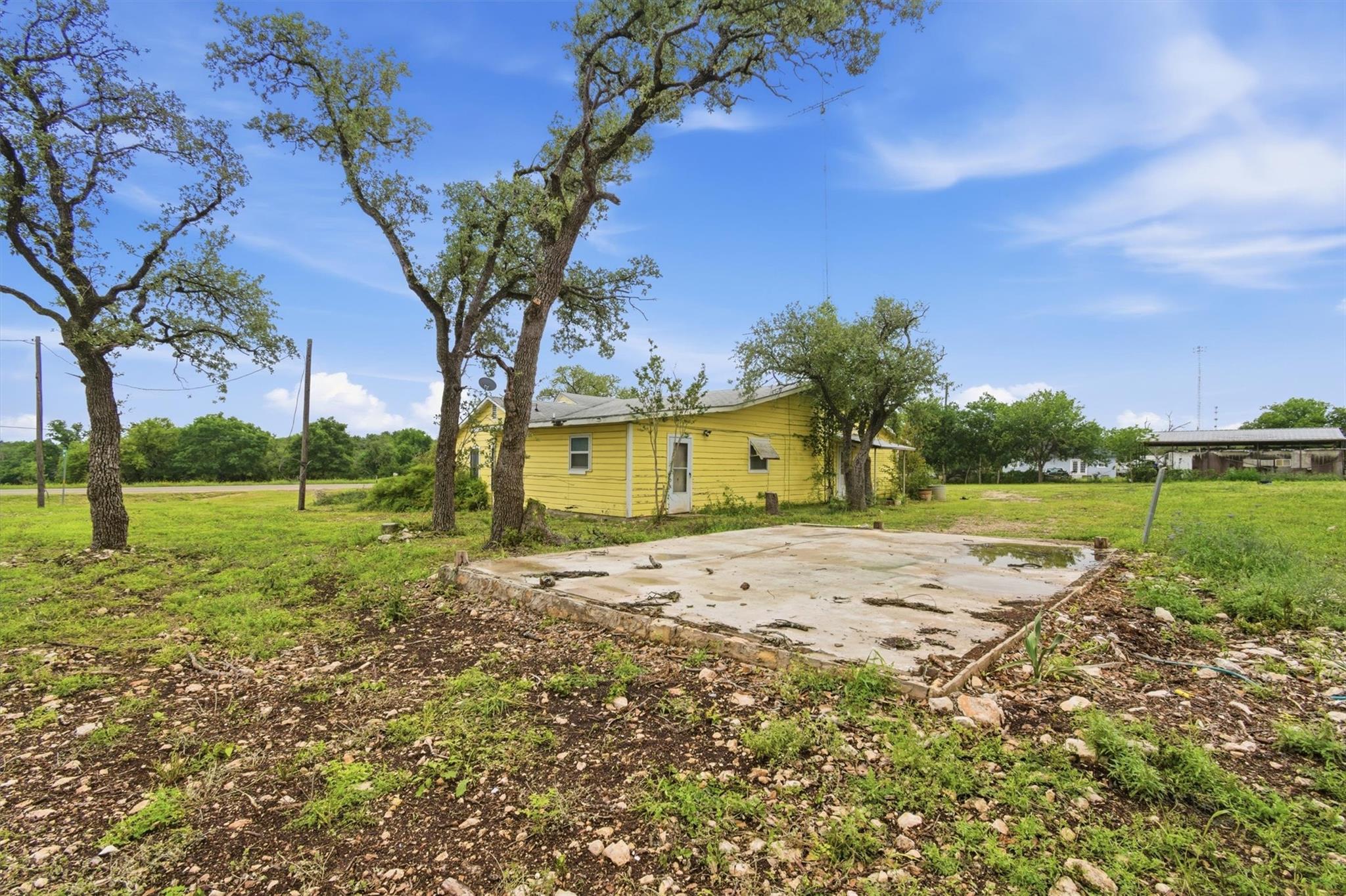 704 Fm 2657, Briggs, TX 78608 photo 5